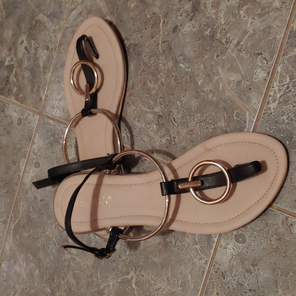 Venus sandals size 7.5